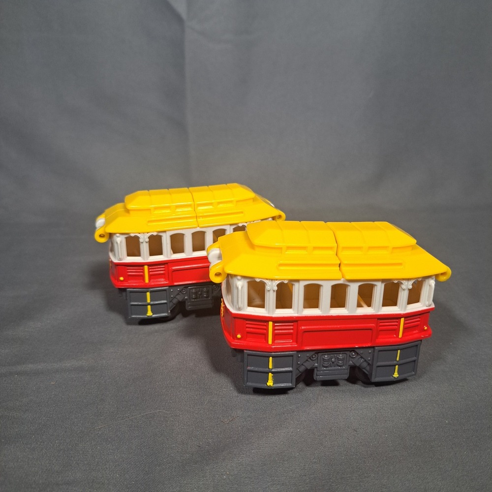 VTG 2006 Fisher‎ Price Geotrax Busiest Team Open Top Trolleys Trains Set of 2